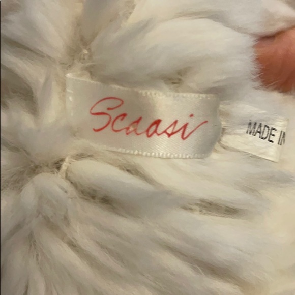White Rabbit Fur Hat. - Picture 6 of 6